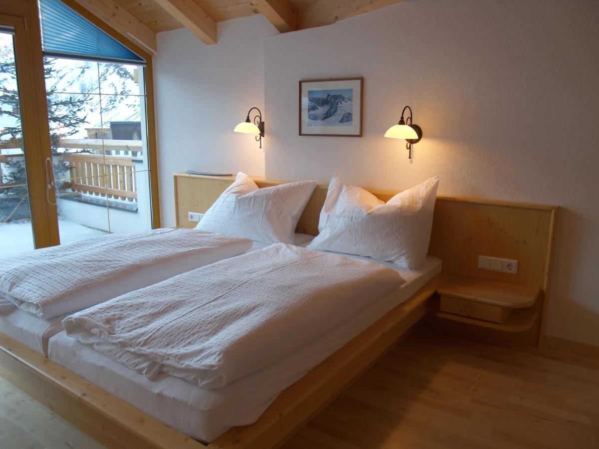 Haus Trisanna Apartment Galtür Екстериор снимка