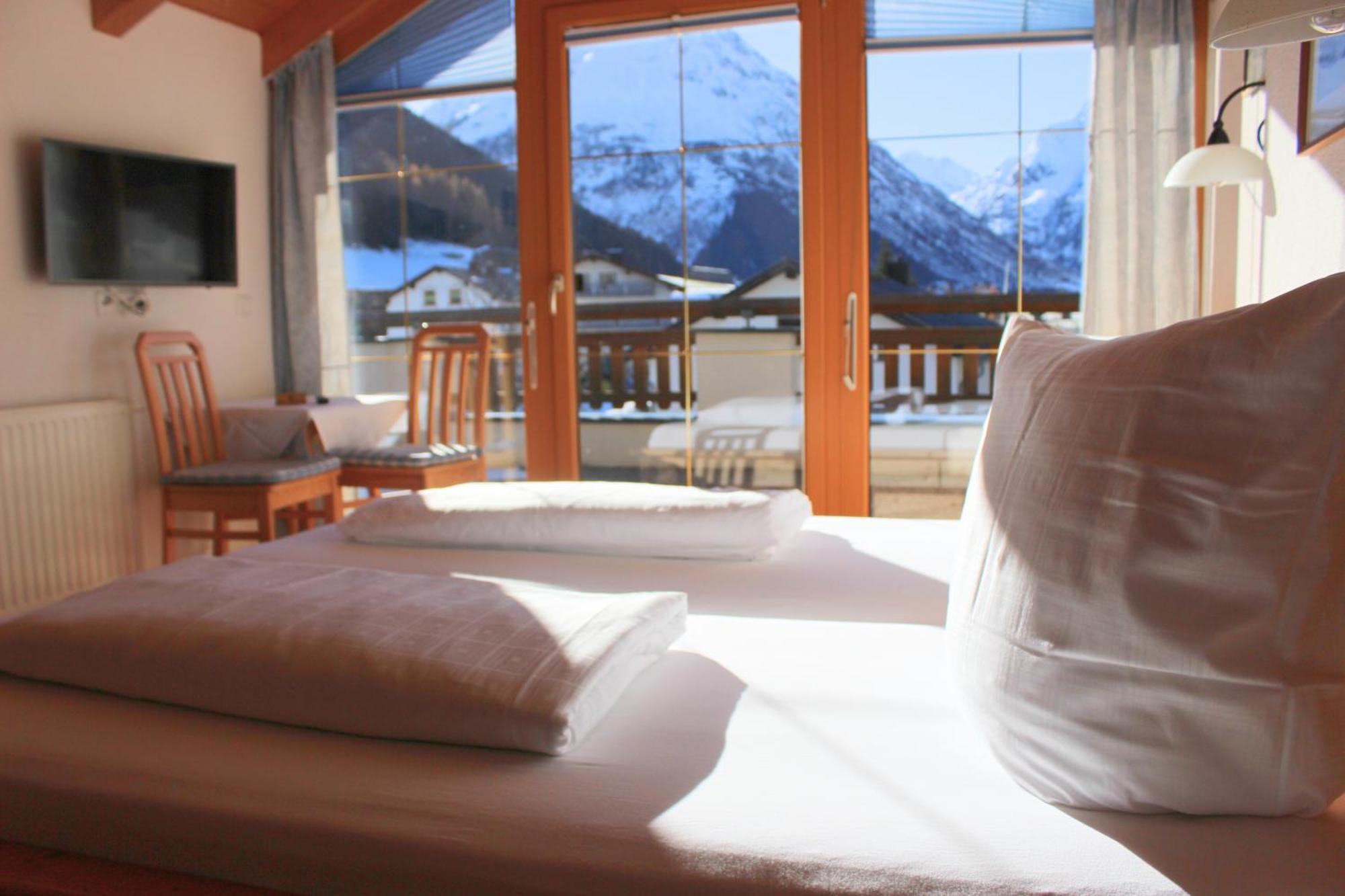 Haus Trisanna Apartment Galtür Екстериор снимка