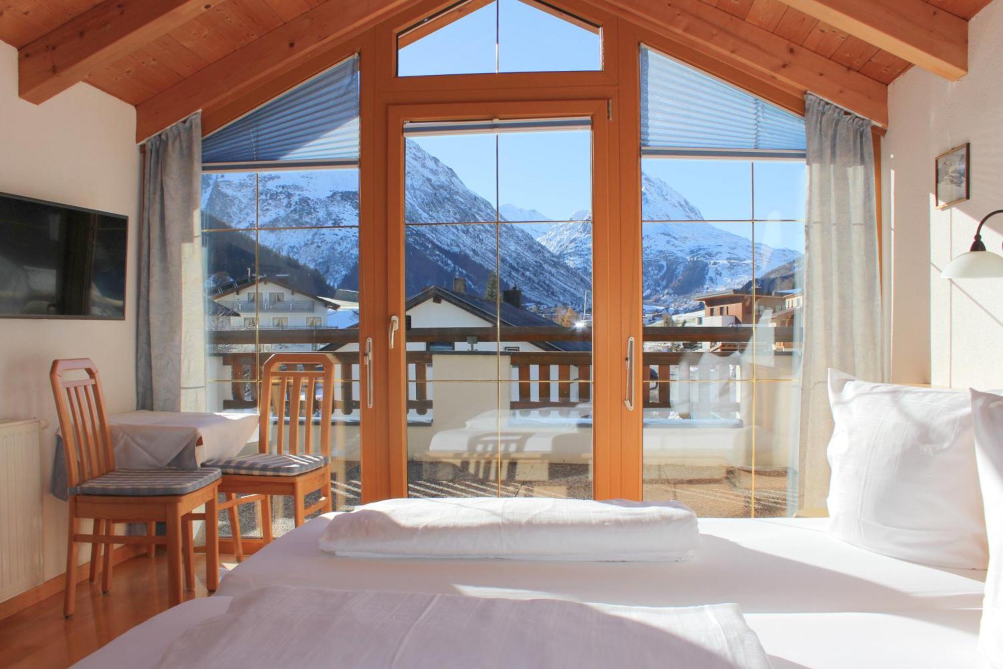 Haus Trisanna Apartment Galtür Екстериор снимка