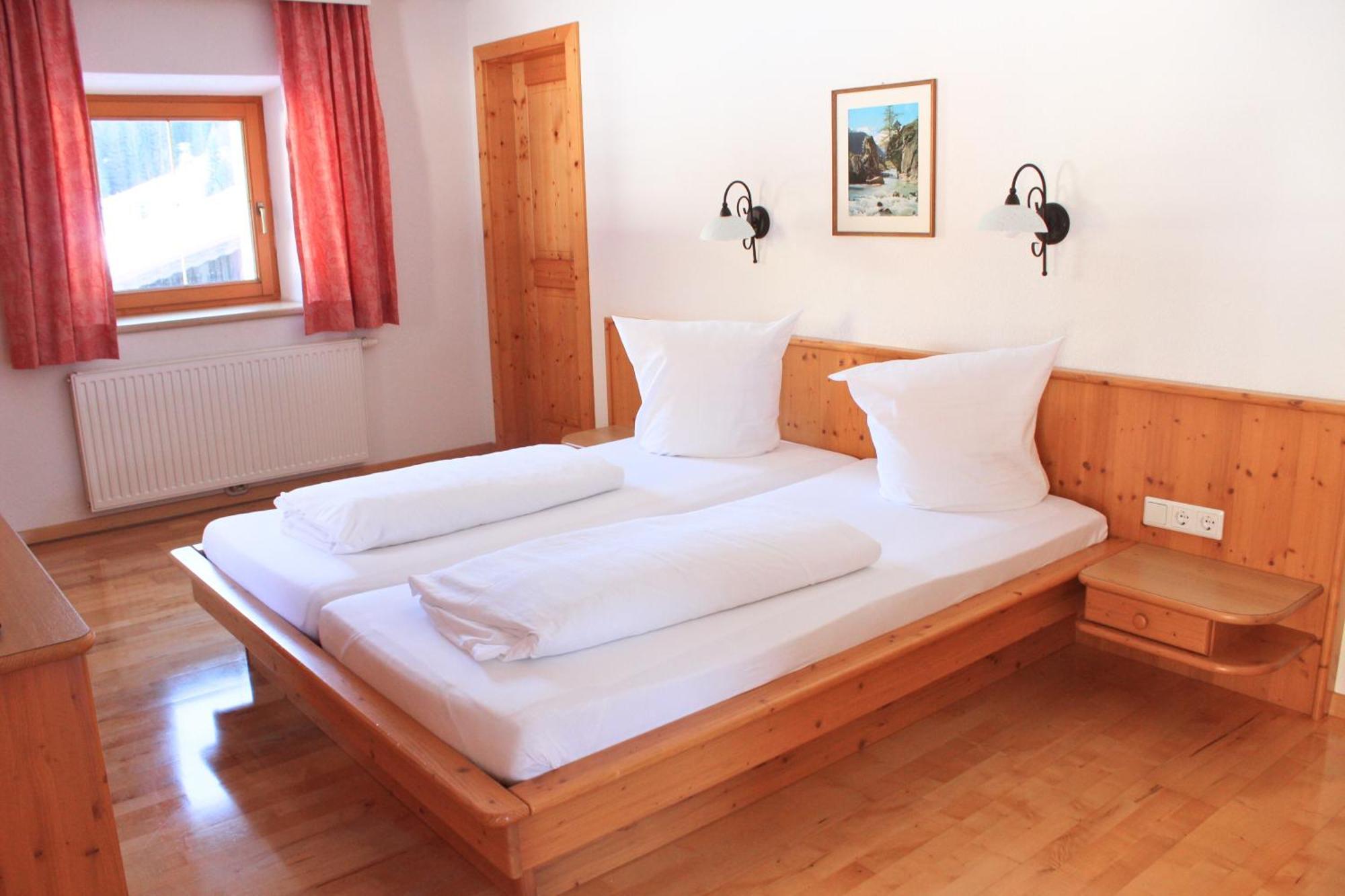 Haus Trisanna Apartment Galtür Екстериор снимка